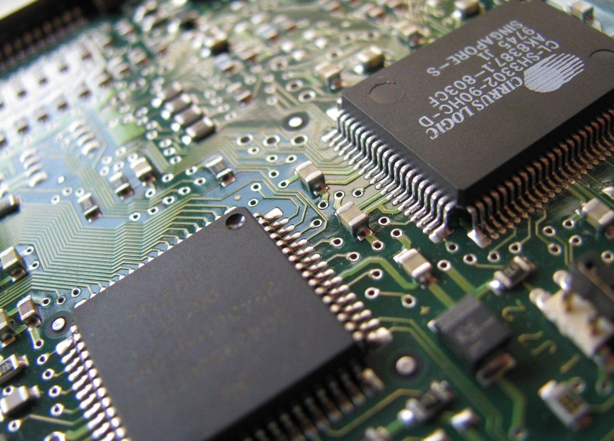 avance-de-samsung-en-chips-hbm3e