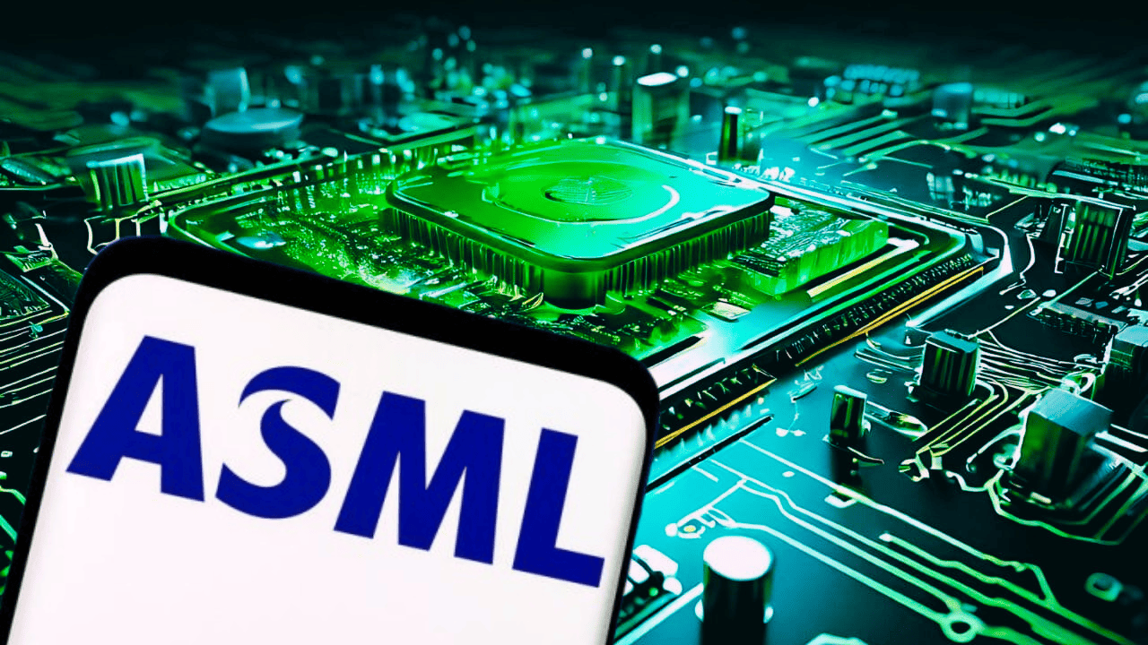 Acciones de ASML Holding sufren una caída del 4%