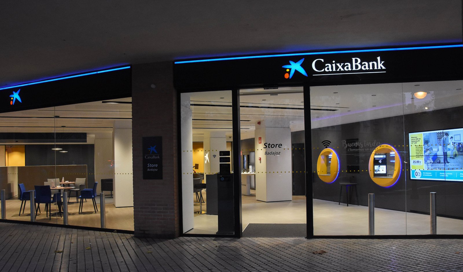 CaixaBank Of Badajoz Fuente Caixabank