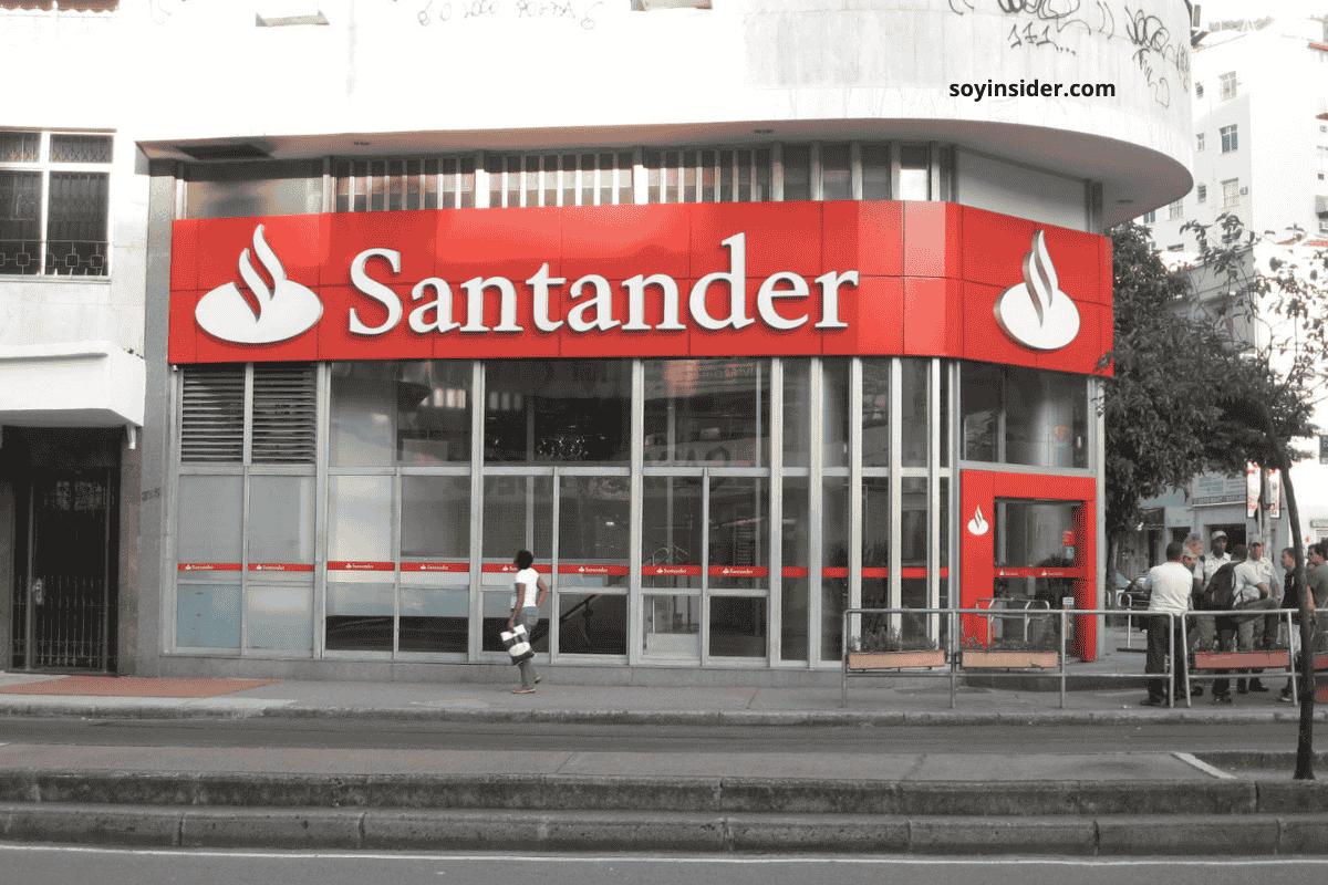 Rendimiento de las acciones de Banco Santander y su dividendo previsto para noviembre de 2024.
