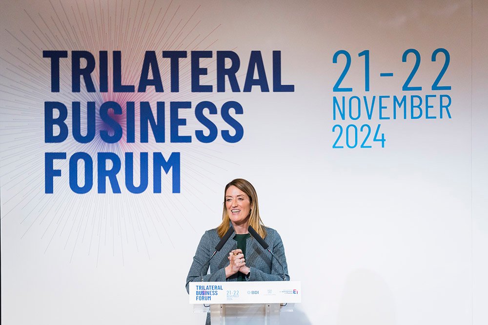 En el VI Foro Empresarial Trilateral celebrado en París, Metsola dijo ser optimista por naturaleza y que a pesar de los desafíos solo se debe encontrar el camino correcto