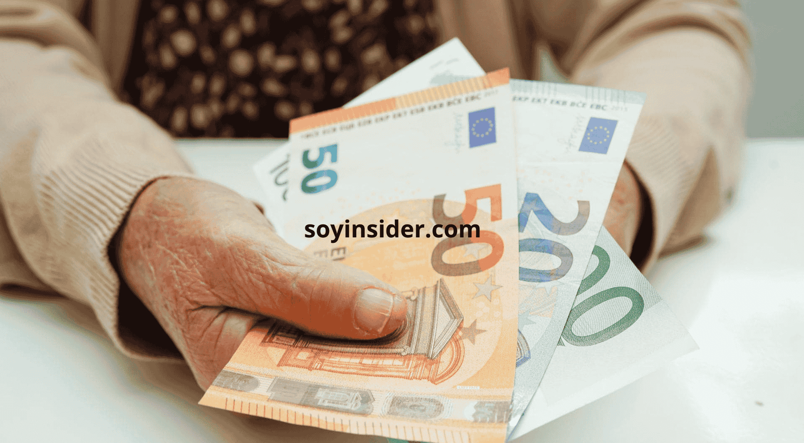 subida de pensiones en 2025, destacando el aumento de hasta 78 euros para algunos pensionistas.