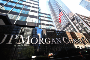 Morgan Stanley y otros bancos globales anuncian su salida de la Net-Zero Banking Alliance bajo presiones políticas.