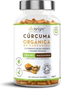 Imagen del suplemento **Cúrcuma con Jengibre y Pimienta Negra** en envase diseñado para maximizar frescura y potencia. Ideal para apoyar la salud articular, digestiva e inmunológica. Fórmula enriquecida con piperina para una mejor absorción. ¡Descubre las opiniones y beneficios!
