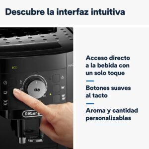 Imagen de la cafetera superautomática De'Longhi Magnifica S ECAM11.112.B en color negro, con diseño elegante y boquilla para leche, perfecta para preparar espressos y cappuccinos fácilmente en casa. Ideal para quienes buscan opiniones sobre una cafetera automática eficiente y moderna.