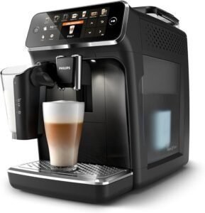 Imagen de la cafetera superautomática Philips Serie 5400, diseño moderno y elegante en acabado negro, ideal para preparar café de calidad barista en casa. Presentación del producto destacando su panel táctil intuitivo y espumador de leche integrado.