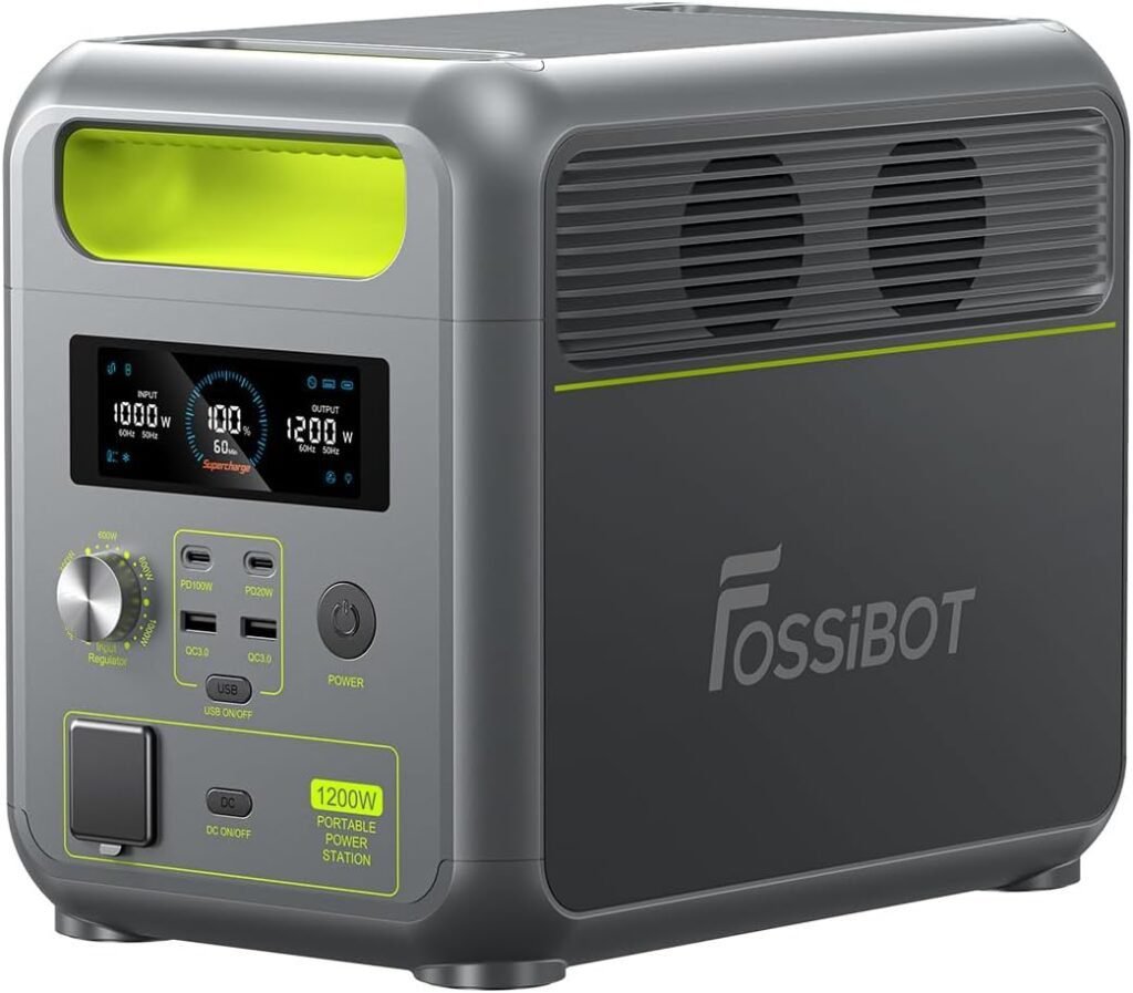 Imagen de la **FOSSiBOT Estación de Energía Portátil F1200**, una potente batería portátil con 1200W de salida, ideal para camping, emergencias y uso al aire libre. Descubre opiniones y características de esta estación de energía versátil y duradera.