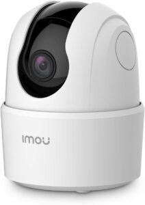 Imagen de la **Imou Cámara IP WiFi Interior 2K (3MP)**, diseñada para ofrecer videovigilancia de alta resolución con conexión inalámbrica. Ideal para el hogar o la oficina, con detección de movimiento, visión nocturna y almacenamiento en la nube.