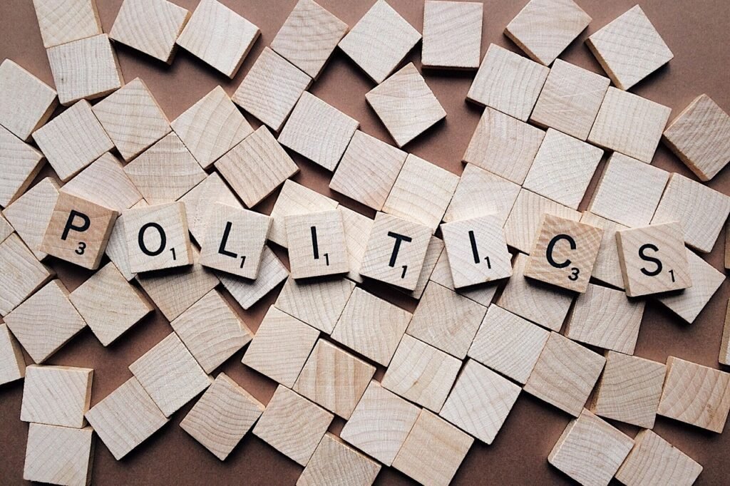 política