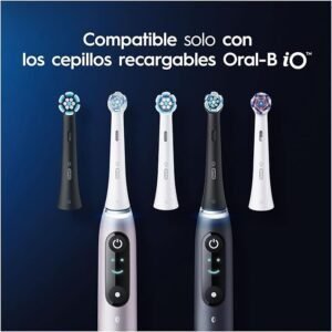 Cabezales de recambio originales Oral-B Series iO Ultimate Clean en su empaque, diseño compatible con cepillos eléctricos iO para una limpieza dental profunda y efectiva.