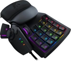 Vista del Razer Tartarus Pro, teclado gaming con interruptores ópticos analógicos, diseño ergonómico y retroiluminación RGB Chroma, ideal para juegos MMO y personalización total.