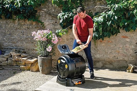 Compostadora Hozelock EasyMix 2en1 totalmente cerrada, diseño compacto y eficiente para producir compost de alta calidad en casa. Ideal para hogares que buscan una solución ecológica y práctica.