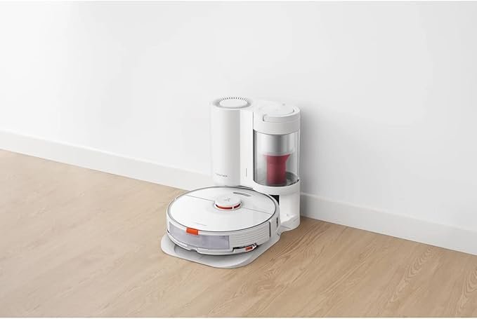 Imagen de la Roborock S7 con Estación de Vaciado Automático, mostrando su diseño moderno y sistema de succión HyperForce, ideal para ilustrar opiniones y características de esta aspiradora robot inteligente.