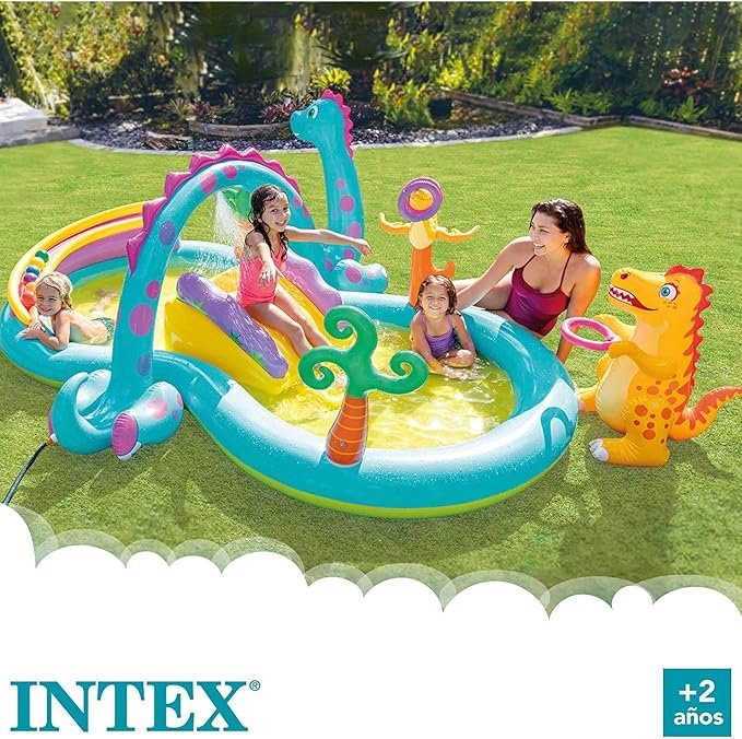 Imagen del Intex Centro de Juegos Hinchable Dinos modelo 57135, con medidas 333 x 229 x 112 cm y capacidad de 280 litros. Piscina infantil colorida con diseño de dinosaurios ideal para el verano.