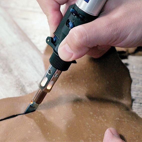 Imagen del Soldador sin cables Dremel Versatip 2000 - Kit de soldadura de gas butano con 7 puntas intercambiables, ideal para trabajos de precisión, reparaciones electrónicas y proyectos de bricolaje. Diseño portátil y compacto para mayor comodidad.