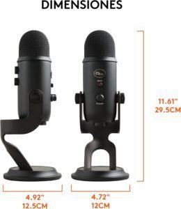 Micrófono USB Logitech for Creators Blue Yeti en vista frontal, ideal para grabación profesional de voz, podcasting y streaming, con diseño elegante y controles integrados.