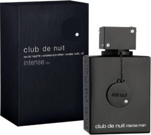 Imagen del perfume Armaf Club De Nuit Intense EDT para hombre, frasco elegante de color negro con detalles metálicos, destaca por su diseño sofisticado y apariencia lujosa, ideal para representar una fragancia intensa y duradera.