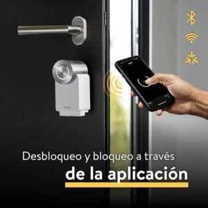 Cerradura inteligente Nuki Smart Lock Pro (4.ª generación) con conectividad WiFi y compatibilidad Matter, ideal para control remoto del acceso al hogar; diseño moderno y fácil instalación.