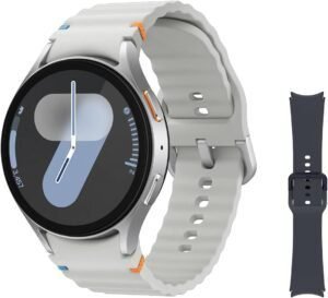 Imagen del Samsung Galaxy Watch7 Bluetooth de 44mm con correa incluida, mostrando su diseño moderno y elegante; smartwatch ideal para medir actividad física, salud y notificaciones inteligentes, basado en opiniones de usuarios satisfechos.