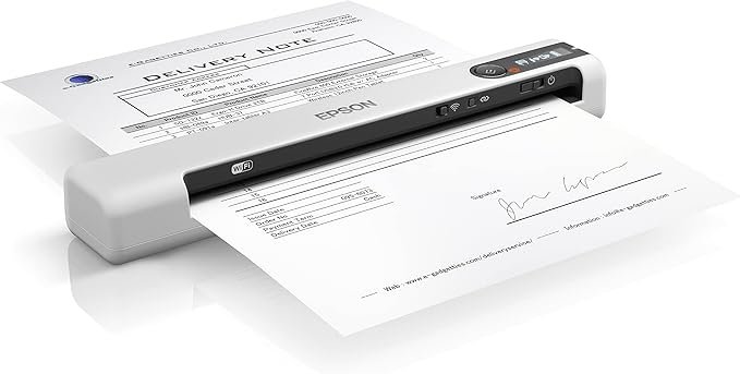 Escáner portátil Epson Workforce DS-80W para documentos A4, diseño compacto y profesional, ideal para digitalizar en movimiento.