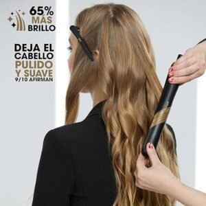 Imagen del producto GHD Gold - Plancha de Pelo Profesional diseñada para lograr un cabello liso, brillante y sedoso; herramienta de peinado de alto rendimiento con tecnología dual-zone y diseño elegante en color negro.