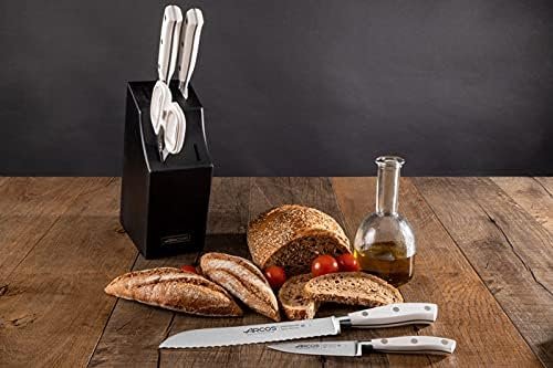 Imagen del juego de cuchillos Arcos forjados de 5 piezas, fabricados en acero inoxidable de alta calidad, con hojas resistentes y mango ergonómico de polioximetileno (POM); diseño profesional ideal para cocina doméstica o profesional.