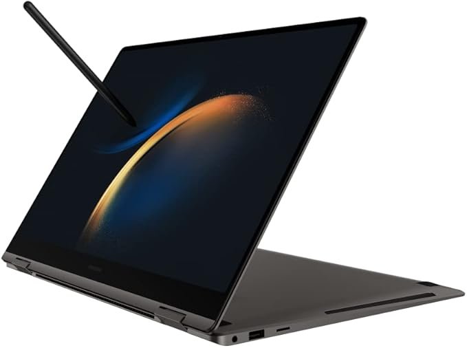 Opiniones SAMSUNG PORTATIL Galaxy Book 3 360 KA1ES Grafito - Vista frontal del portátil Samsung Galaxy Book 3 360 KA1ES en color grafito, con pantalla táctil giratoria y teclado retroiluminado. Ideal para trabajo y entretenimiento.