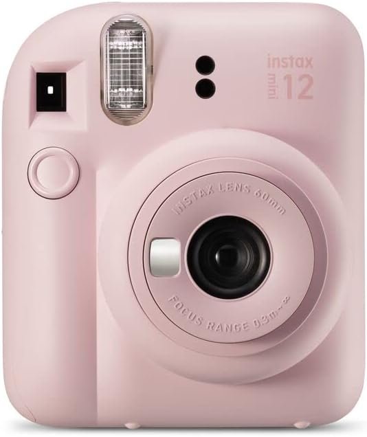 Opiniones Instax Mini 12 Cámara instantánea, con autoexposición y Lente selfi incluida, Blossom Pink. ¡Consíguela ahora y captura tus mejores momentos al instante con un toque de elegancia en color rosa!