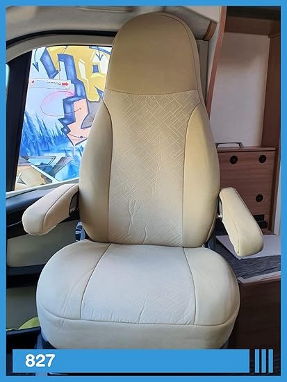 Imagen de las fundas de asiento personalizadas BREMER SITZBEZÜGE en color beige camel, diseñadas para adaptarse perfectamente a vehículos recreativos (RV); muestra su ajuste preciso, material de alta calidad y acabado elegante.