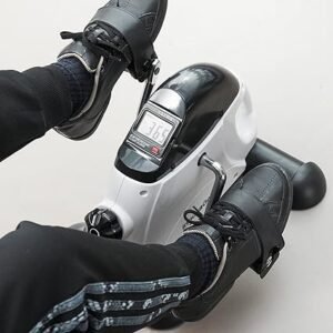 InnovaGoods® Pedales Estáticos: Máquina de Piernas Ejercitadora ¡Descubre el Ejercitador de Pedales Estáticos de InnovaGoods®! Este Pedaleador Estático es ideal para mantener tus piernas en forma sin salir de casa. ¡Haz ejercicio cómodamente!