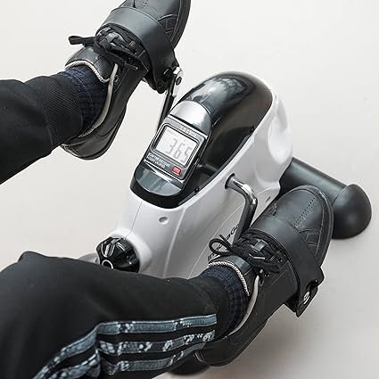 InnovaGoods® Pedales Estáticos: Máquina de Piernas Ejercitadora ¡Descubre el Ejercitador de Pedales Estáticos de InnovaGoods®! Este Pedaleador Estático es ideal para mantener tus piernas en forma sin salir de casa. ¡Haz ejercicio cómodamente!