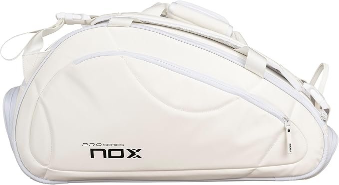Imagen de producto del paletero Nox Pro Series en color blanco, la mejor opción calidad-precio en Padelslug.