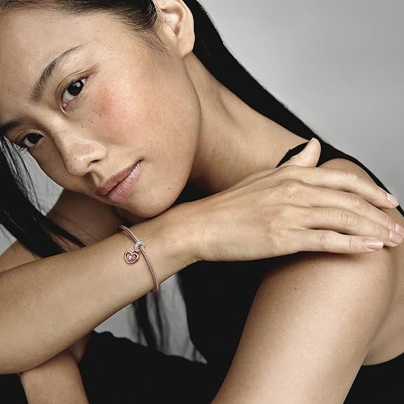 PANDORA Moments bicolor en plata de ley y oro rosa - Calidad, elegancia y precio.