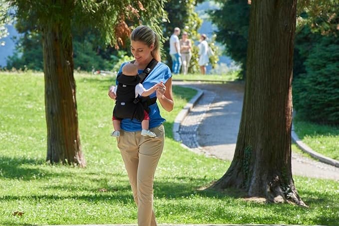 Portabebés ergonómico Chicco EasyFit para llevar al bebé mirando hacia los padres, de 0 meses a 9 kg. Mochila bebé fácil de usar y cómoda.