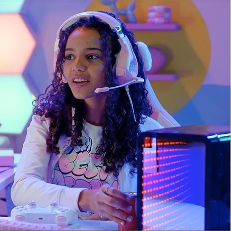 Mini nevera con efecto LED infinito - perfecta para jugadores, estudiantes y viajes en casa o en coche. Mantén tus bebidas frías en cualquier lugar con esta nevera alimentada por USB. ¡Ideal para Hangouts y mucho más!