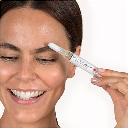 Mejor suero para cejas: Spectral Brow de DS Laboratories - Revolucionario