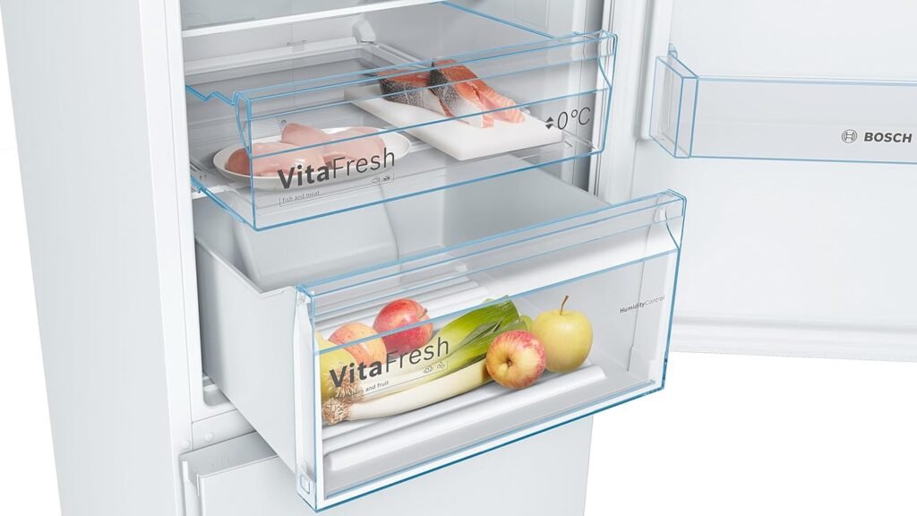 Frigorífico combi Bosch Serie 4 KGN36VWEA con VitaFresh Plus y tirador integrado. ¡Descubre la mejor opción de refrigeración para tu hogar!