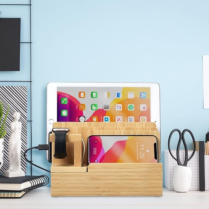 Estación de carga de bambú para Apple Watch de Relaxdays - Opiniones y características - Compra online dispositivos de carga para varios dispositivos - Tamaño de 15 x 21,5 x 15 cm - ¡Aprovecha esta oferta!