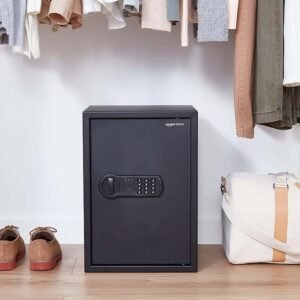 Opiniones Amazon Basics Caja fuerte Electrónico de acero para el hogar con cerradura de teclado digital programable - Producto de seguridad para el hogar con cerradura electrónica - Opiniones positivas en Amazon- Compra hoy y protege tus pertenencias.