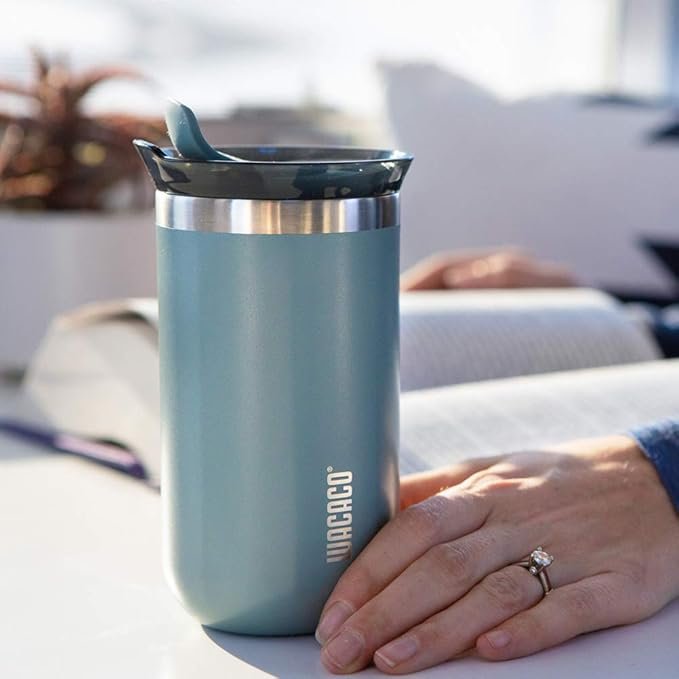 Opiniones WACACO Octaroma Lungo Taza de Café para Llevar de Aislamiento al Vacío, 10 fl oz (300 ml), Vaso de Viaje de Acero Inoxidable - ¡Disfruta de tu café favorito en cualquier lugar con esta taza de acero inoxidable de alta calidad! Su diseño de aislamiento al vacío mantendrá tu bebida caliente por horas. ¡Perfecto para viajes y actividades al aire libre!