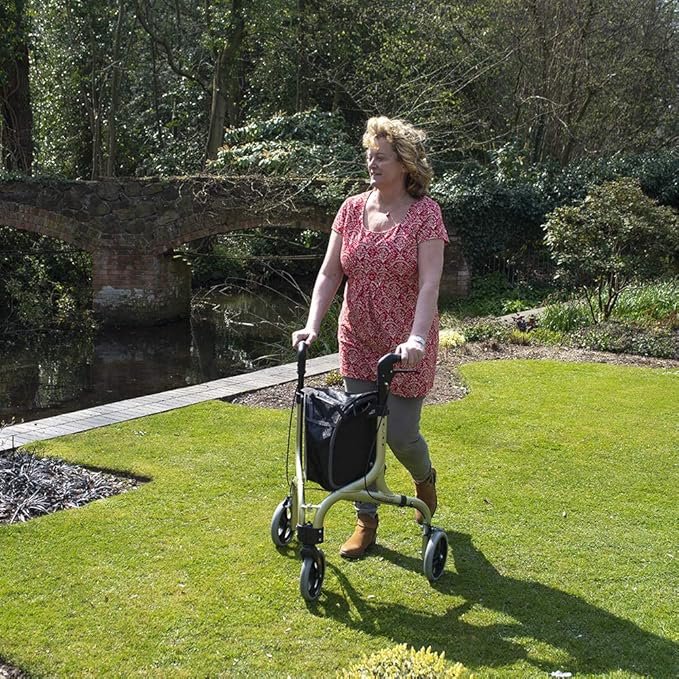 NRS Freestyle - Andador de 3 ruedas en color dorado champán - Opiniones NRS Healthcare