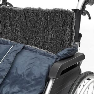 Manta para silla de ruedas NRS Healthcare Q96978 con forro polar, impermeable y cómoda.