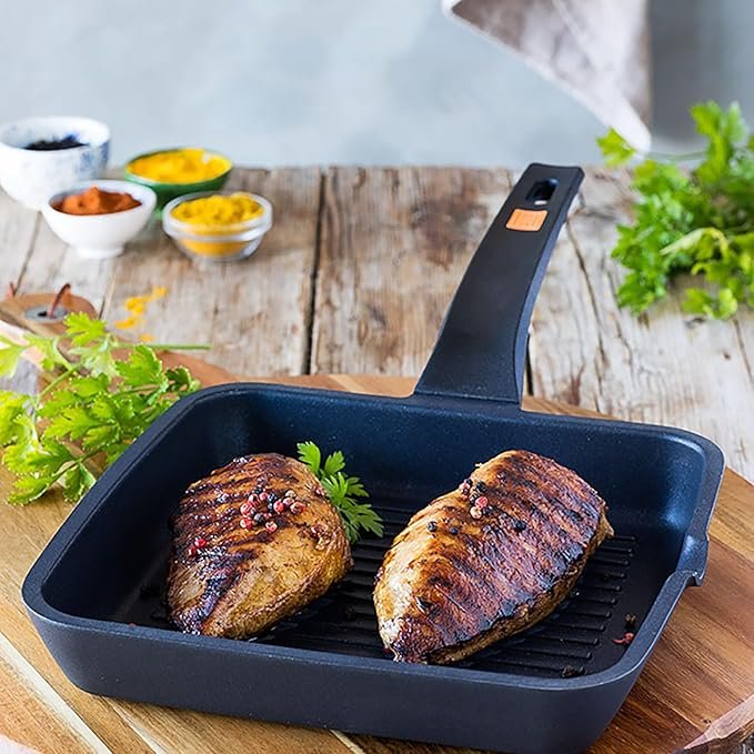 Opiniones BRA A271428 Efficient - Grill Asador con Rayas, Aluminio Fundido con Antiadherente Platinum Plus, Apto para Todo Tipo de Cocinas Incluido Inducción - Descubre aquí la mejor opción para asar tus alimentos con facilidad y eficacia. No pierdas esta oportunidad y llévate a casa este práctico grill asador de aluminio fundido con antiadherente Platinum Plus. Apto para todo tipo de cocinas, incluido inducción. ¡Haz tu compra ahora!