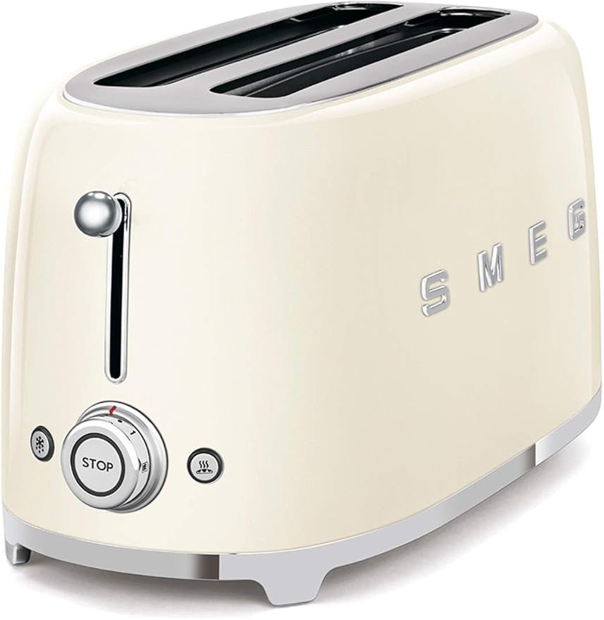 Opiniones Smeg TSF02CREU Tostadora 2 Ranuras Largas 1500W - Tostadora Smeg TSF02CREU en color crema, diseño elegante y funcional - Disponible en 2 ranuras largas para tostar panes de cualquier tamaño - Potencia de 1500W para un tostado rápido y uniforme - Opiniones de clientes destacan su calidad y durabilidad.
