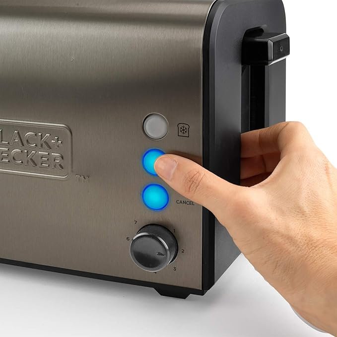 Tostadora Black+Decker con ranura extra grande. 1000 W. Inox