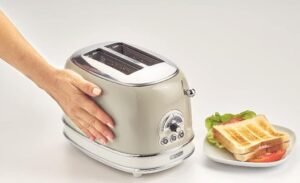 Opiniones Ariete 155 Tostador Vintage, 810 W, Metal, 2 Ranuras - ¡Descubre el tostador Vintage de Ariete! Ideal para darle un toque retro a tu cocina. ¡Hazte con el tuyo ahora!