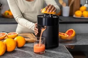 Exprimidor ZWILLING ENFINIGY: descubre la mejor forma de obtener jugo fresco y delicioso. ¡Alta eficiencia garantizada!
