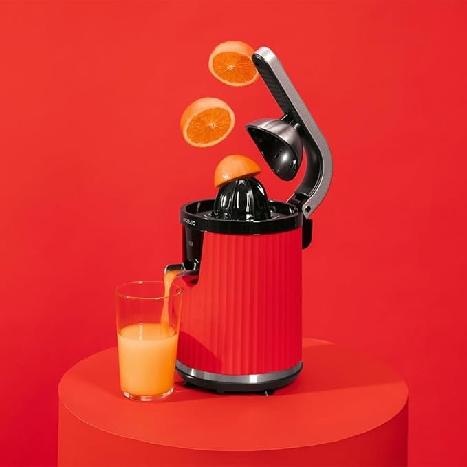 Opiniones Cecotec Exprimidor Eléctrico de Brazo para Naranjas y Cítricos Xqueeze RetroJuice 600 Red - Imagen del producto con diseño retro en color rojo, perfecto para exprimir naranjas y cítricos fácilmente. ¡Consigue tu jugo fresco cada día con este moderno exprimidor eléctrico de Cecotec!