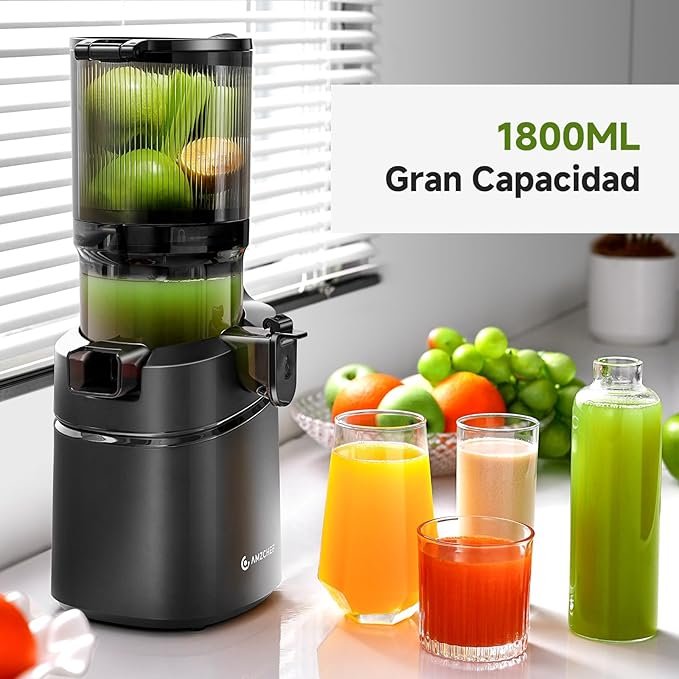 Extractor de Zumo Automático Multifuncional de 250W AMZCHEF imagen: Extractor de Zumo Automático Multifuncional de 250W AMZCHEF ¡Exprime tus frutas favoritas con facilidad y rapidez! Este extractor de zumo AMZCHEF cuenta con una potencia de 250W y una amplia apertura de 135MM para que puedas disfrutar de deliciosos jugos frescos en minutos. Convierte tu cocina en una auténtica fuente de salud con este práctico y versátil exprimidor de frutas. ¡Hazte con el tuyo ahora!