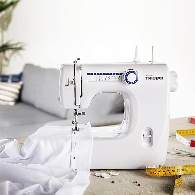 Opiniones Tristar Máquina de Coser, Modelo para Principiantes, 10 Puntadas, Brazo Libre, Aguja Doble, Enhebrado Fácil - Descubre la máquina de coser perfecta para iniciarte en el mundo de la costura. Con 10 puntadas diferentes, brazo libre y aguja doble para mayor versatilidad. ¡Enhebrado fácil para que puedas concentrarte en tus proyectos!